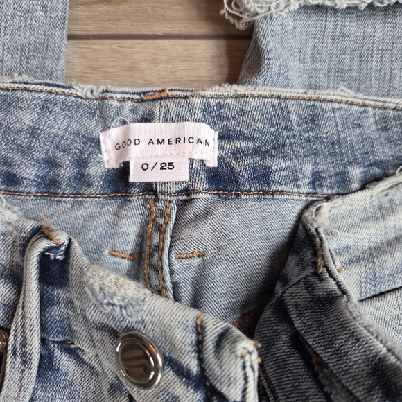 Good American Light Wash Cropped Jeans - Picture 2 of 2